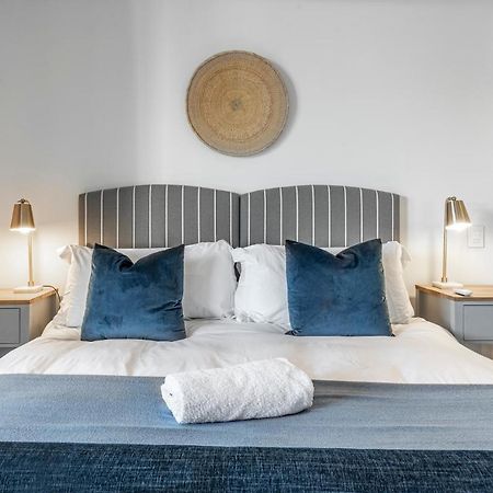 17 Marine, 2 Bedroom Sea-Facing Apt101 Германус Екстер'єр фото